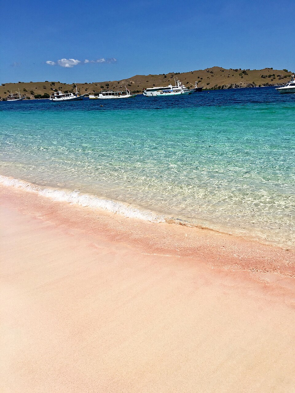 Pantai Pink — Lombok